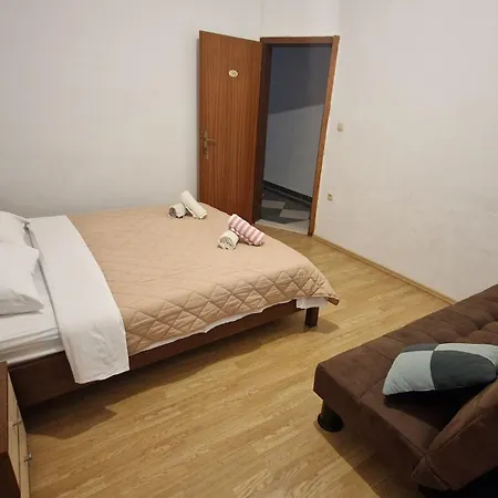 Vinko, Pensionat Međugorje