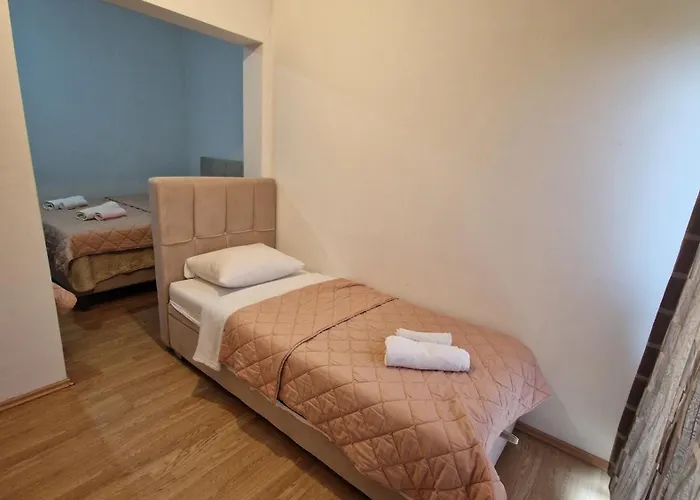 Vinko, Casa de hóspedes